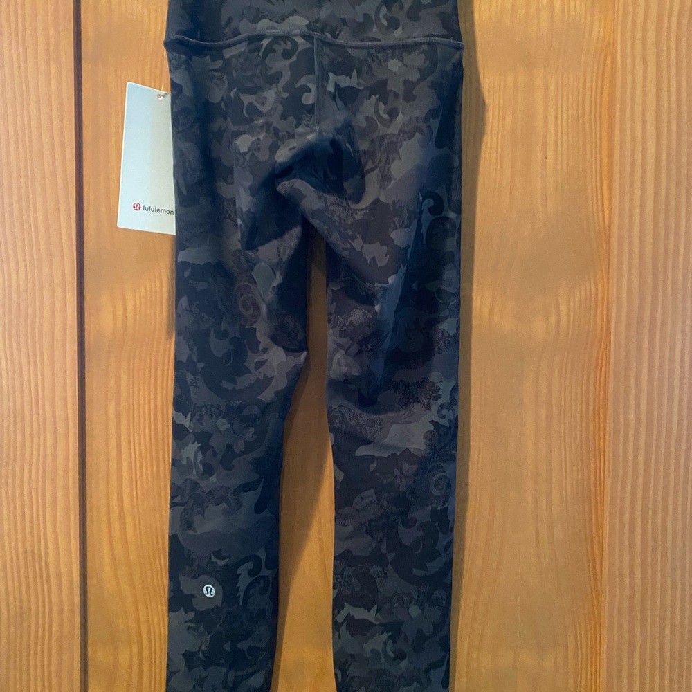 Lululemon Women’s Wunder Train HR Tight 25” NWT Size 4 - Picture 4 of 5